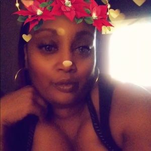 Meet your Posher, Gina